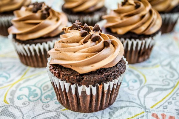 Quels conseils pour réussir des muffins au chocolat avec un cœur fondant ?